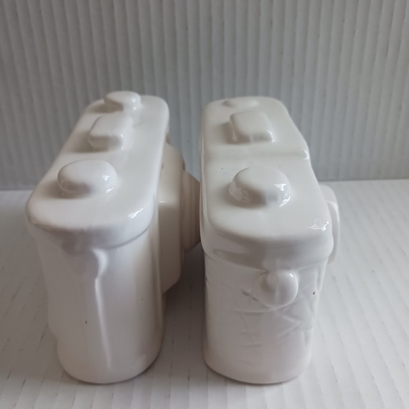 Ceramic Camera Decor - Picture 4 of 10